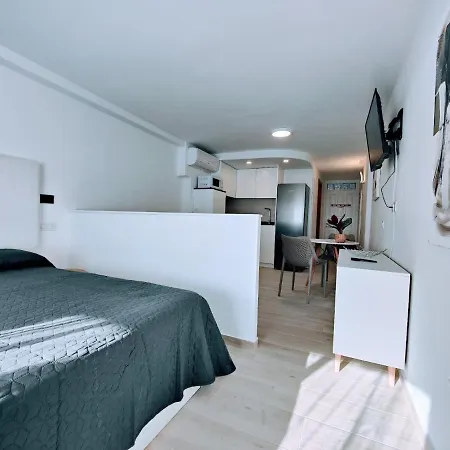 Estudio Debora Playa Fanabe Exterior photo